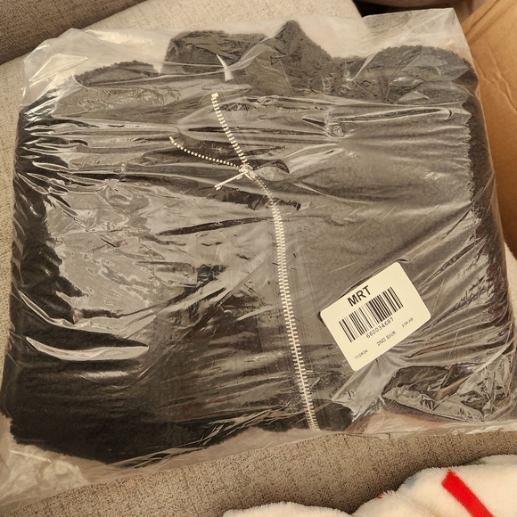 Abercrombie & Fitch Women's Sherpa Aviator Jacket -Medium - Picture 2 of 5